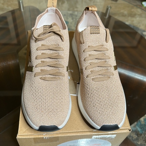 Bolt Lace Up By Rollie Sneaker‎ Sz 41/ Sz10 in rose gold color - Picture 3 of 9